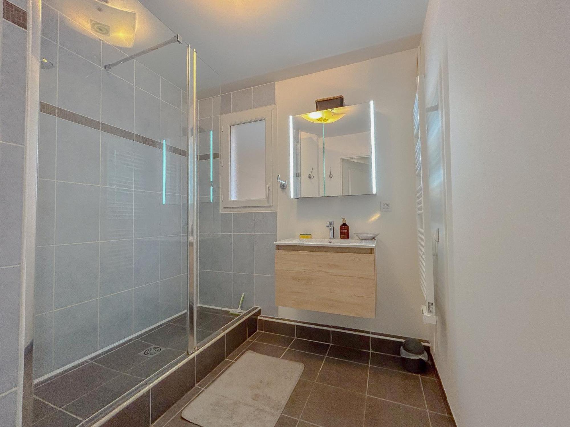 Appartement Centrale A 100 M Des Plages Rue De Provence Saint-Raphael  Ngoại thất bức ảnh